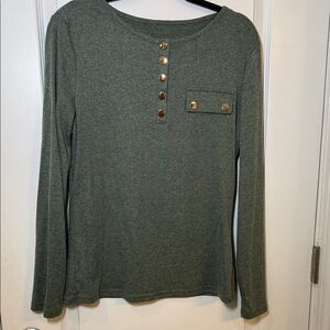 Green Long Sleeve Top with Button Accents, size medium
